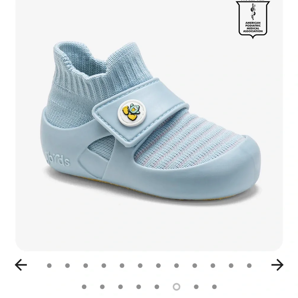 Jbirds Stand to Walk Blue Striped Kids Shoes in their size 4